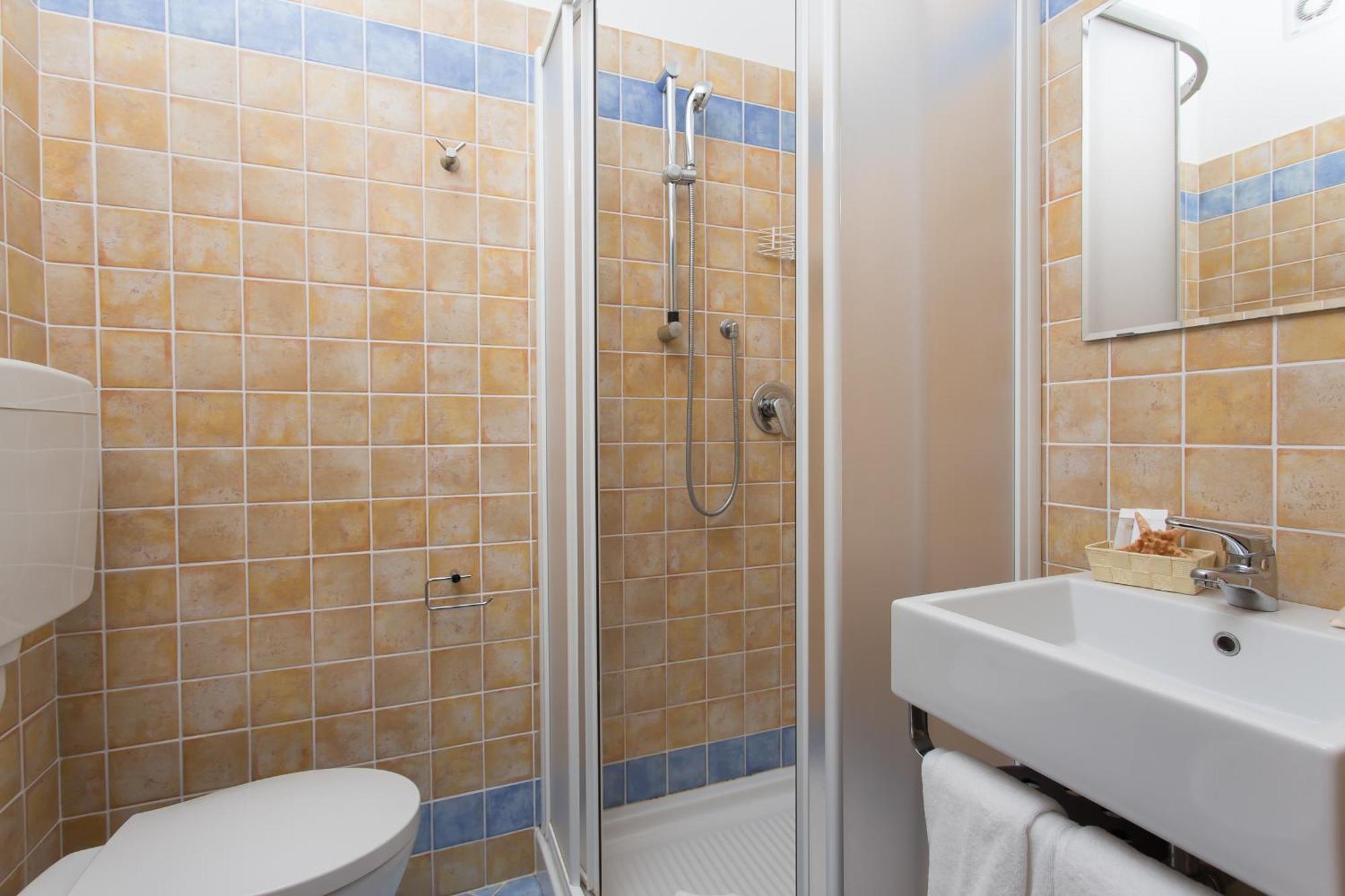 Hotel Olympic Мілано-Маріттіма Екстер'єр фото