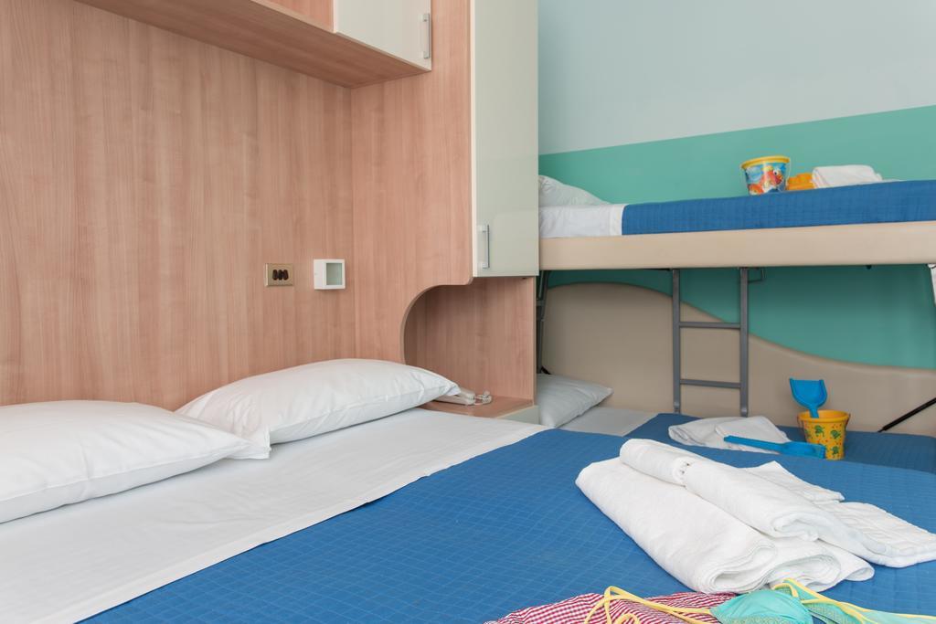 Hotel Olympic Мілано-Маріттіма Екстер'єр фото