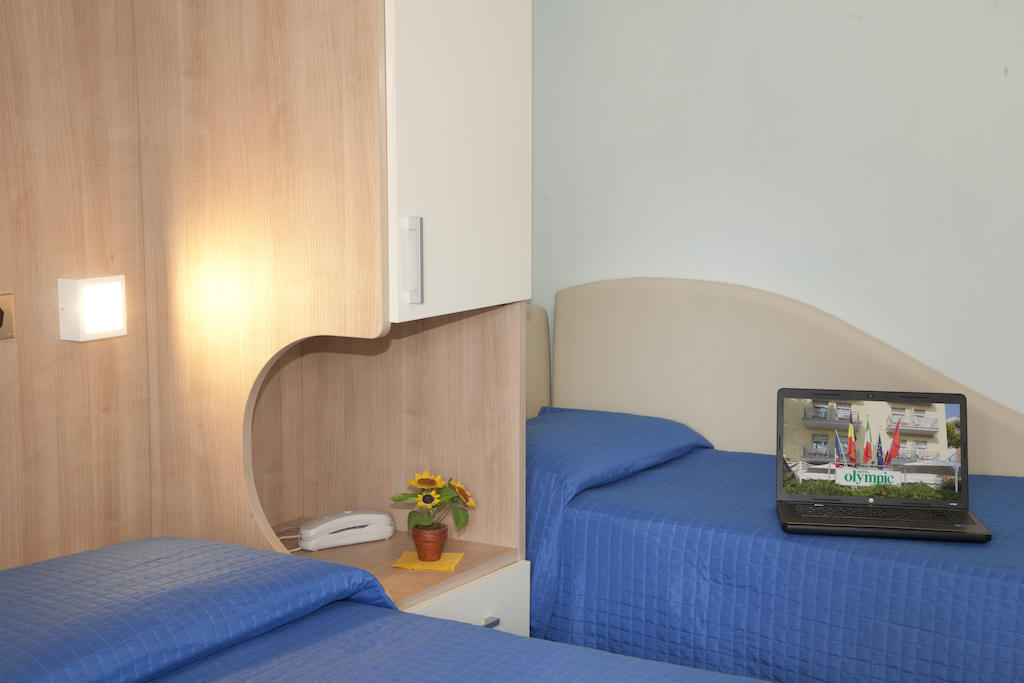 Hotel Olympic Мілано-Маріттіма Екстер'єр фото