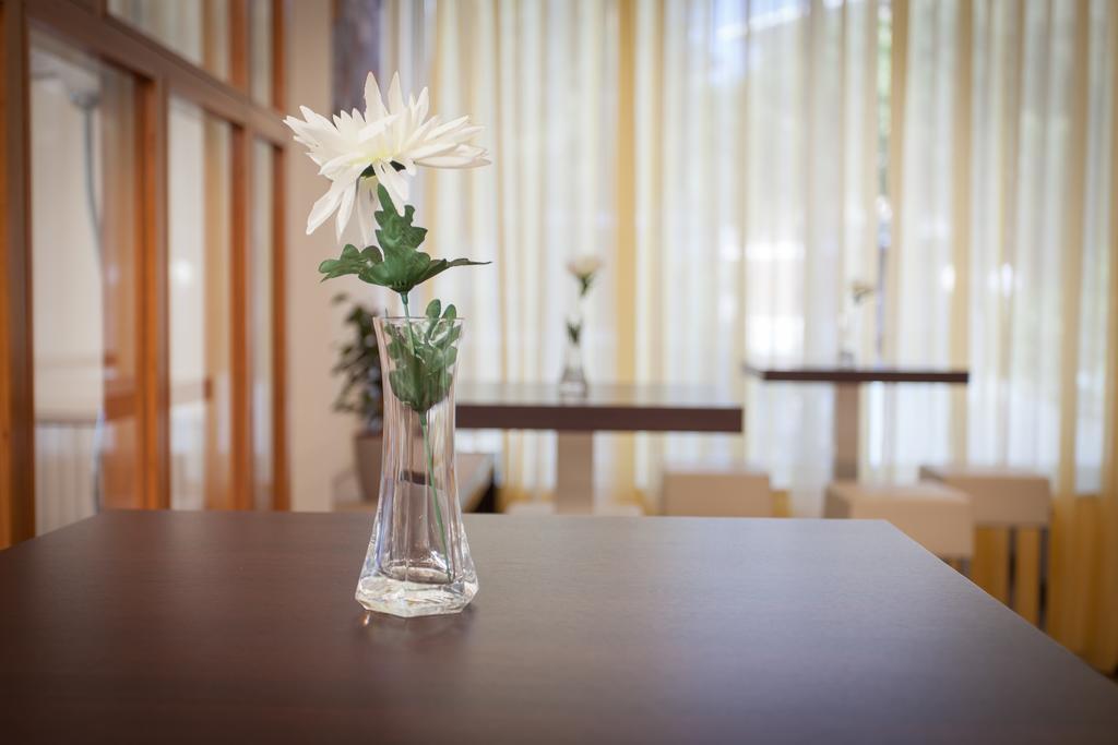 Hotel Olympic Мілано-Маріттіма Екстер'єр фото